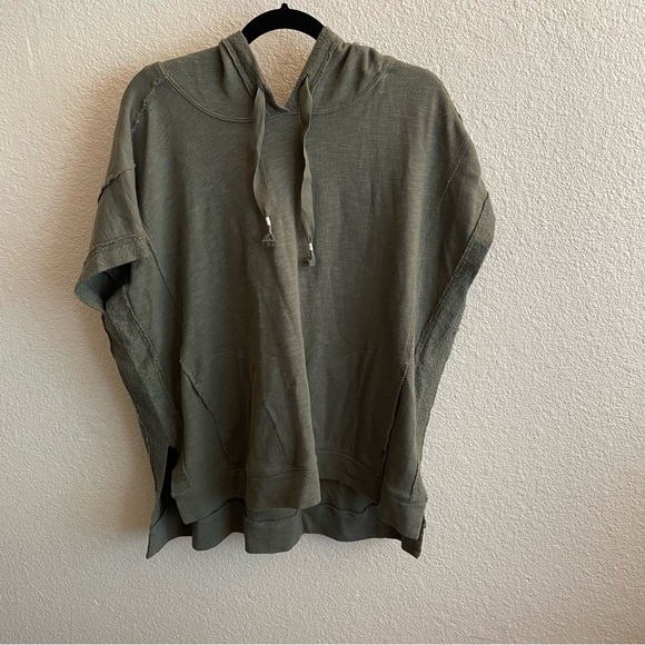 Anthropologie Sweaters - NWT Saturday Sunday Anthropologie Sleeveless Hooded Sweater Olive Green